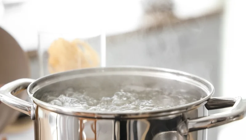 🍳 10 mythes de cuisine totalement faux (mais que tout le monde croit encore)