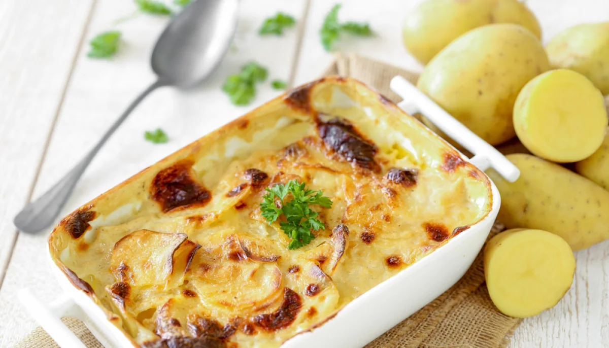 Gratin de pommes de terre aux oignons