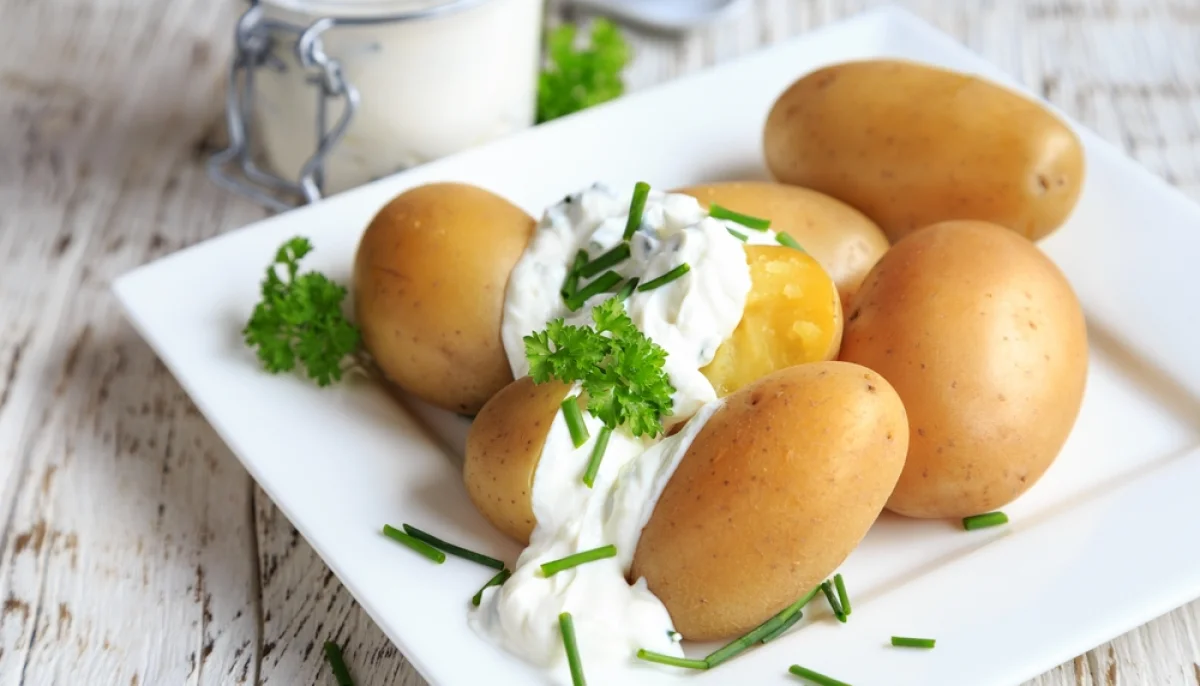 Pommes de terre vapeur sauce fromage blanc