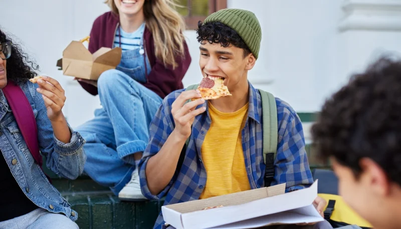 Recettes saines pour ados : les collations énergétiques qui boostent concentration, sommeil et réussite scolaire