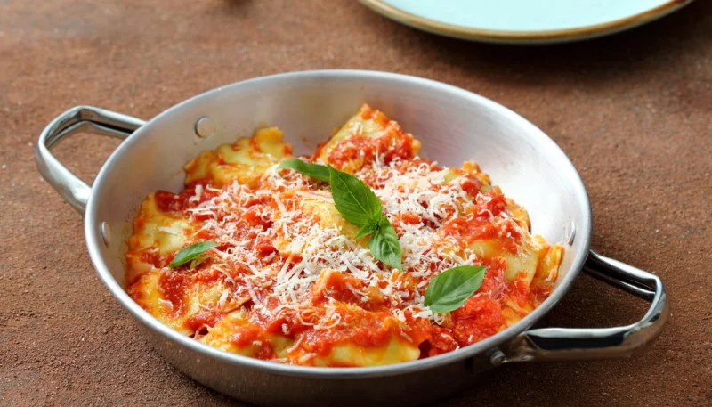 Raviolis gratinés à la mozzarella