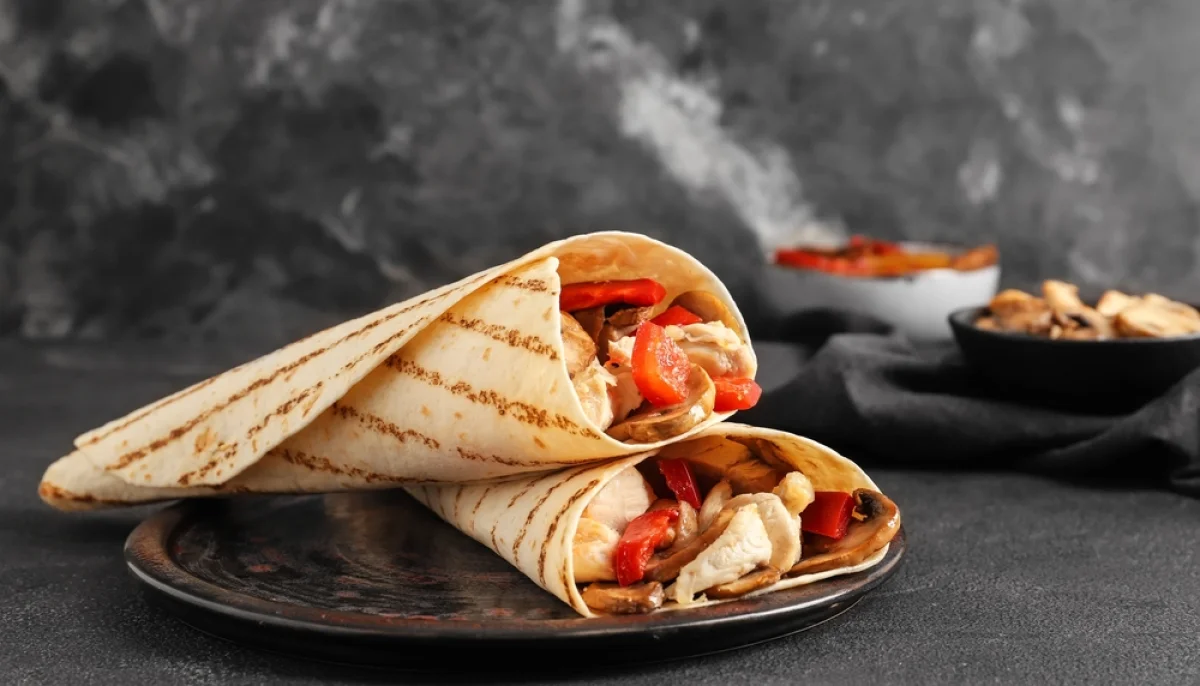 Fajitas au poulet et poivrons