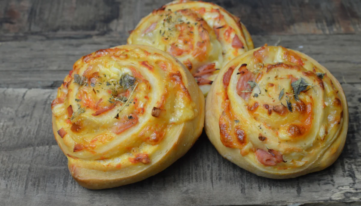 Pizza roulée jambon fromage