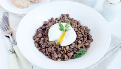 Salade de lentilles aux Œufs mollets