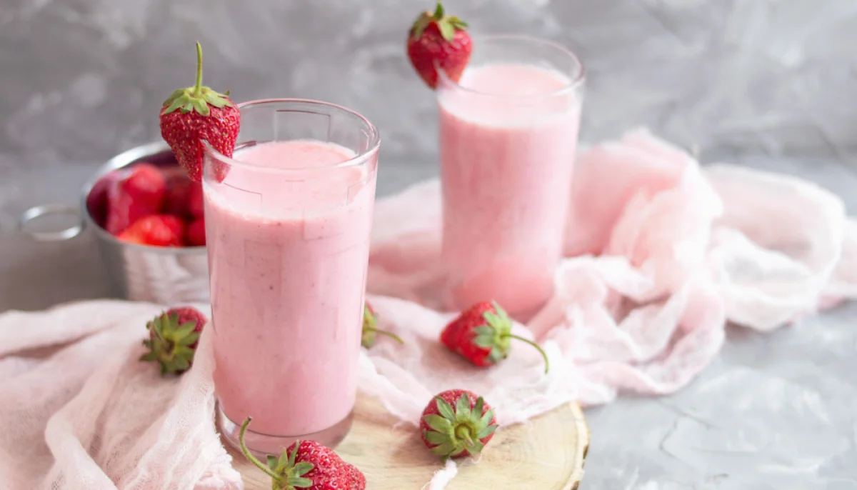 Smoothie fraise onctueux au lait bien frais