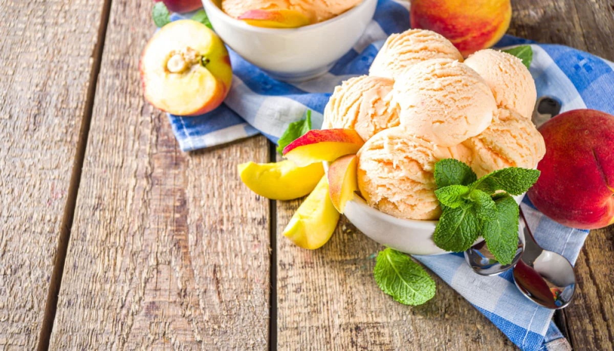 Glace pêche brugnon maison