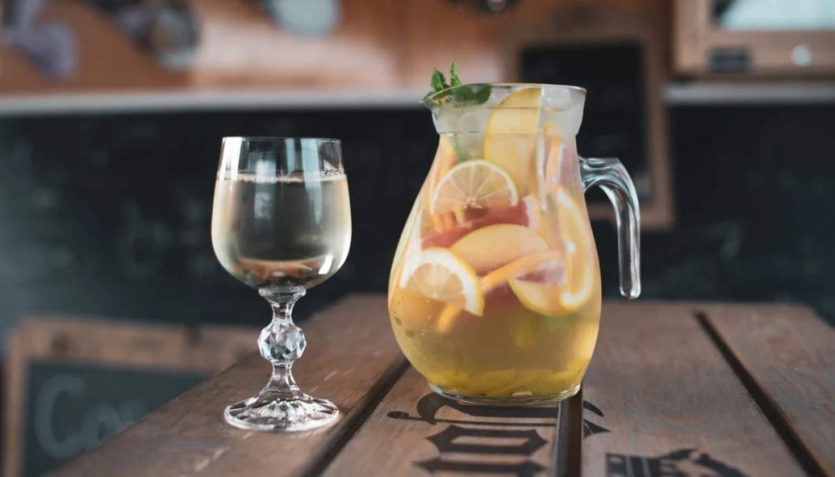 Sangria sans alcool pêche citron