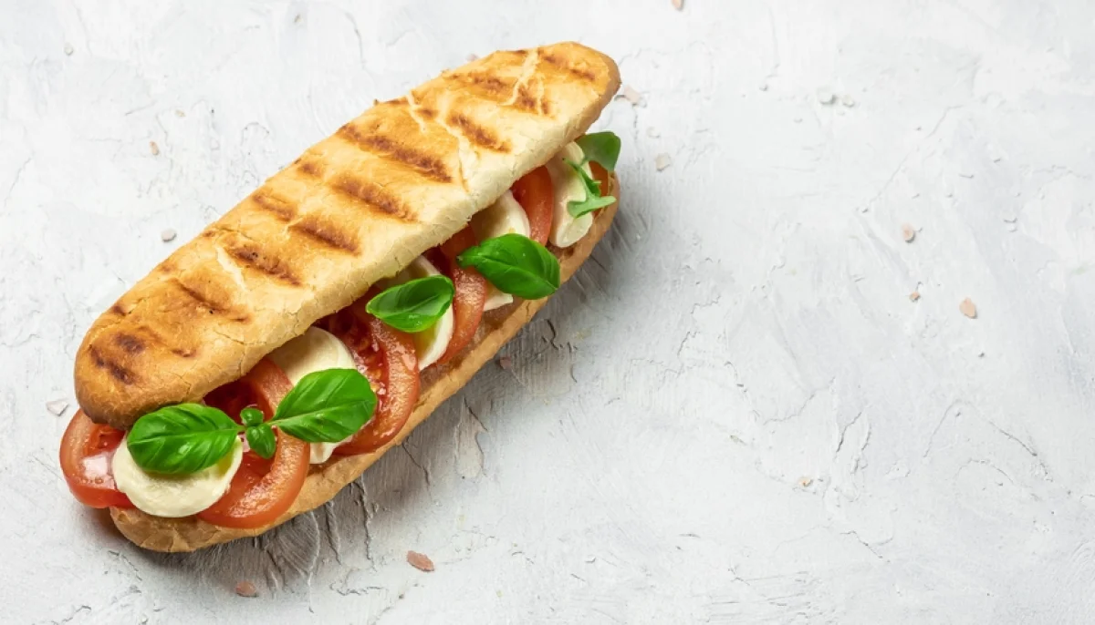 Paninis mozzarella tomates séchées