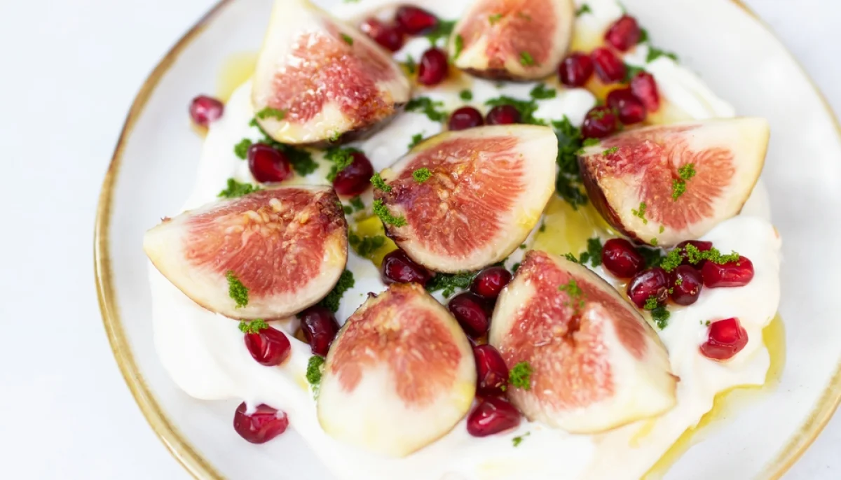 Salade de figues fraîches et fromage blanc