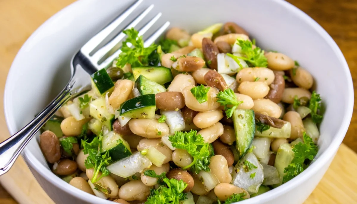 Salade de haricots blancs, concombre et persil