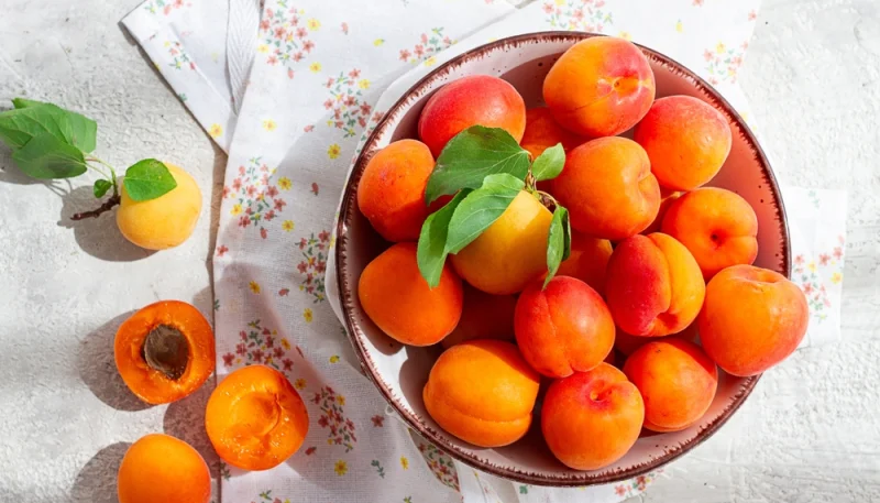 🍑 Abricots qui s'écrasent : 6 idées rapides avant qu'il soit trop tard